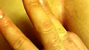 Amateur BBW Takes Huge Toy Deep in Her Fat Ass!