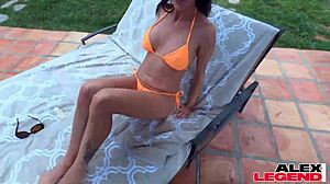 meia-irmã changes near meio-irmão and he ends up with her on gamer chair