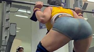 i love my beautiful outfit for the gym in colombia.