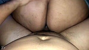 Casada Sentando Gostoso