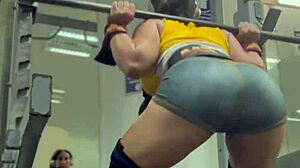 i love my beautiful outfit for the gym in colombia.