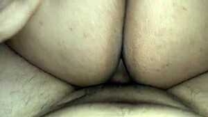 Casada Sentando Gostoso