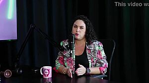 todo mundo deveria experimentar a terapia comentou sobre o hpv e hiv e o atendimento no hospital público - marina karam sexóloga sheer red