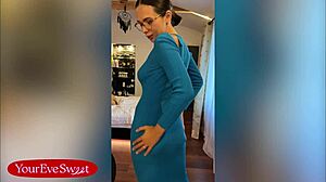 glasses on while i play with my wet pussy for you eve sweet