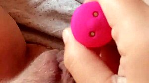 milf spreads open her pussy