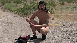 maxx stoner plays in the desert