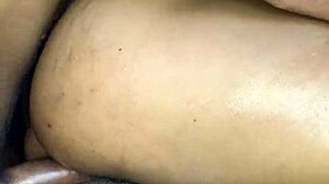 Oh wow this curvy beauty's wet creamy pussy looks so inviting 😍