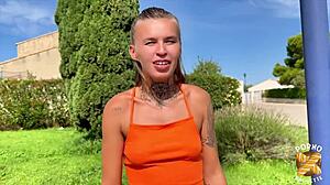 Why does Mélanie, the beautiful blonde, want brutal sex like that?