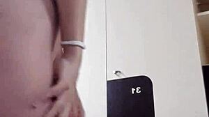 Hey, look at me getting totally naked in this public locker room