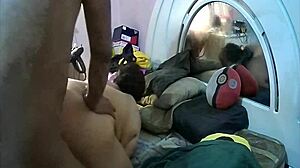 su primera vez pero la chupo rico asi es de puta mi prima