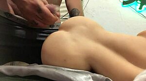 Infia no casinha da bonequinha sex toy!