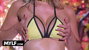 from engineer to porn star, desiree dulce's seductive body with big tits makes you beg 😍