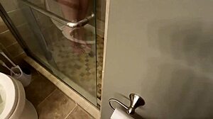 Stepdaughter Caught Peeping Stepfather, Leading To A Tempting Blowjob And Facial Finish In Cosplay Roleplay