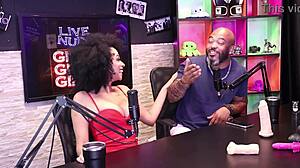 ela colocou pau enorme na mesa e mostrou seu uso pessoal - sabrina prezotte