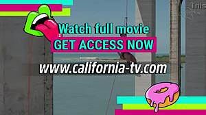 lisi parisi masturbates on brazilian beach