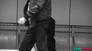 Fist Fucking Lesbico Con Doble Penetracion De Dildos