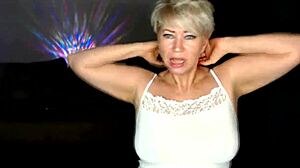 oh man, check out aimee hot milf aka aimeeparadise fingering her shaved pussy to orgasm in lingerie