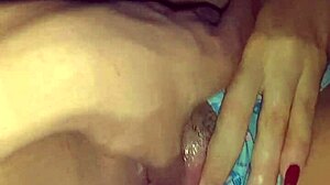 Novinha de 18 shows off big natural tits and big ass in homemade casting with Brazilian brunette girlfriend in dorm.