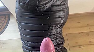 dig my big ass latina blowjobs in shorts wanna cum?