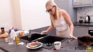 Stuck4k SENSUAL BABE Needs Kitchen Assistant After 18+ Incident Fuck