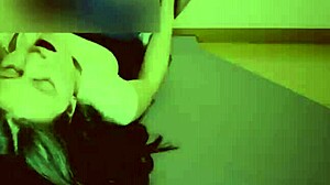 mi esposo contrata entrenadora que me hace sudar en el gym