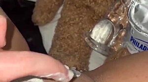 ARAB TEEN PUSSY STUFFED WITH FOOD KINKY FETISH ORGASM!