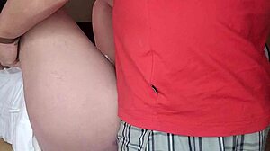 My Foster Stepmom Begs for Creampie in Her Shaved Pussy Cumshot