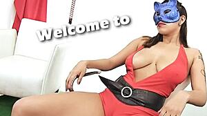 huge natural tits latina teen model flashes cameltoe pussy in spandex yoga