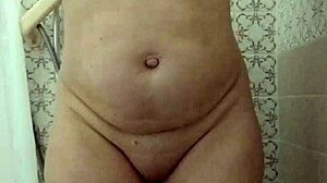 Quick Naughty Shower Fuck At Housewife Mummy's Place