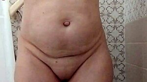 Quick Naughty Shower Fuck At Housewife Mummy's Place