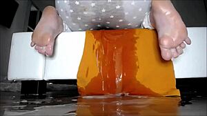 Cute Teen's Bathtub Cum Show Thrills Partner