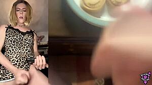 i edge my big dick then cum on cookie and eat jessica bloom