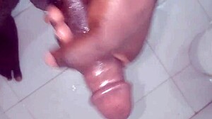 Wife away so play with my huge bodybuilder cock now