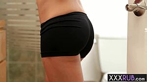 Blonde Masseuse Kendall Kayden Gives Lesbian Milf Lexi Belle an Experienced Amazing Morning Cunilingus Massage