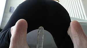 SEXY ROUND ASS RIDES COCK WILD!