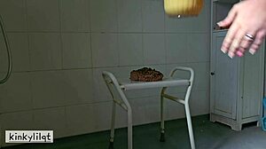 Kinkylilqt Ass-Squashes Cake Dildo Fucks Herself