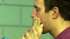 Jasmine's foot play sparks intense fun ending on her toes