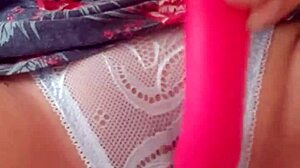 I masturbate thinking about a muscular cock filling my pussy