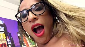 Passionate Leticia Menezes Stuffing Hole While Stroking Dick