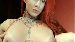 RUIVA'S BIG ASS AND CLIT TEASE SHOWER SENSUALITY!