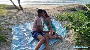 praia argentina safada engole piroca e implora pika na buceta molhada