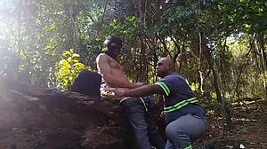 Bodybuilder Brazilian paidefamilia gets macete'd hard in uniform