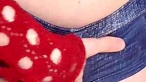 mistress elza koms gaping pussy feet tease fetish