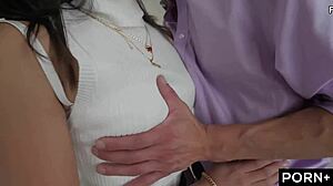 realtor seals deal pounding amber summer tight pussy creampie