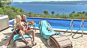 yo candee licious shalina devine you two toy asses like crazy tourists