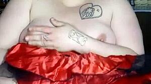 Fucking her pussy drives wild orgasmic screams!