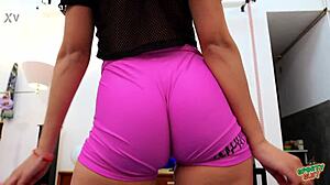 omg puffy cameltoe!! petite babe's round ass in magenta bikers