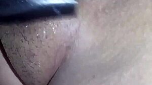 Damn, this webcam girl's body is insanely hot!