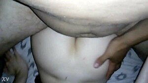 Le Gusta Boca Abajo Y Se Queja De Placer Anal