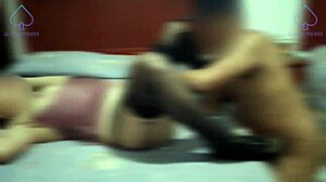 follando amante cornudo limpia creampie de esposa!